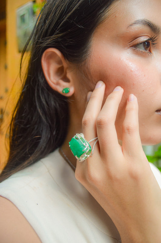 Anillo De Plata Con Esmeralda En Bruto