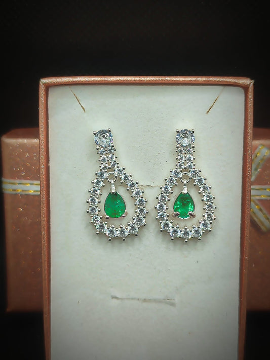 Exclusivos Aretes En Plata Con Esmeraldas En Gotas