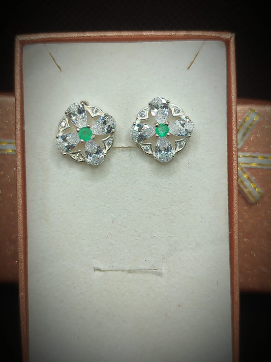 Aretes En Plata Con Esmeraldas