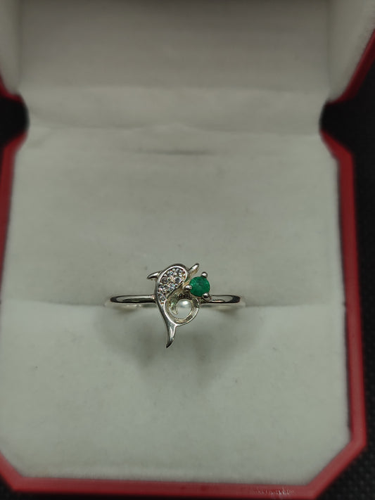 Anillo De Plata Forma Delfin Con Esmeralda
